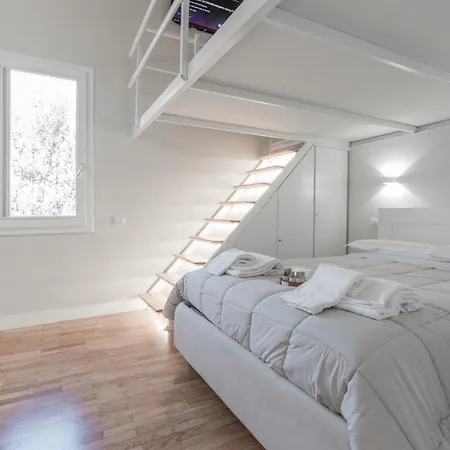 Centro Da Vinci Loft فلورنس
