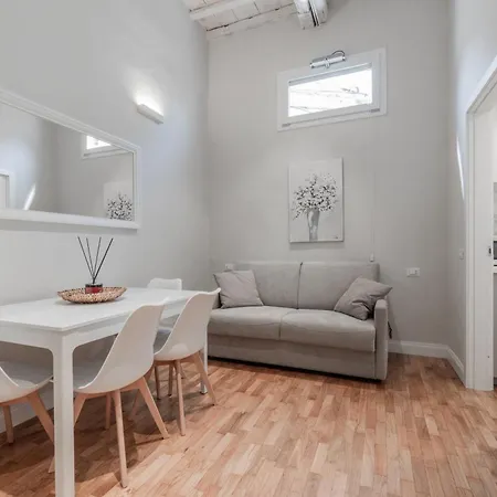 Apartment Centro Da Vinci Loft Florence
